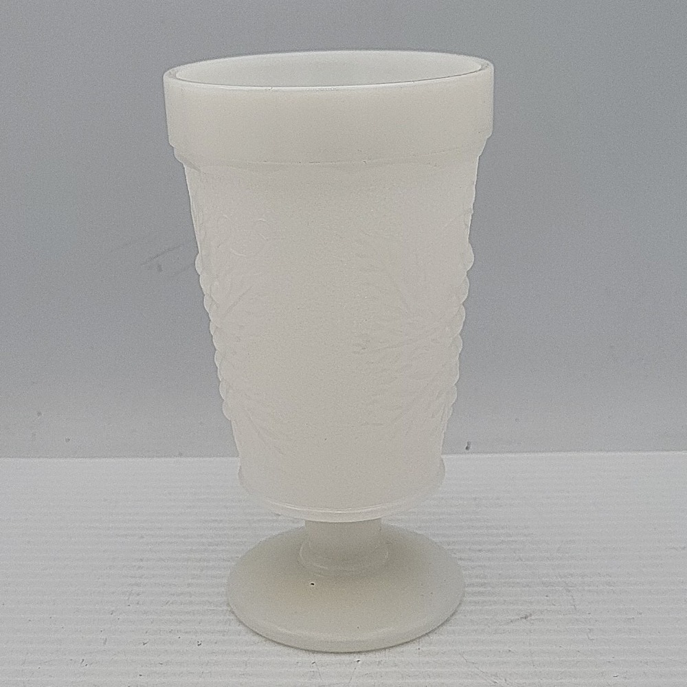 Fire King‎ Anchor Hocking Vintage Stippled White Milk Glass Goblet Grape Cluster